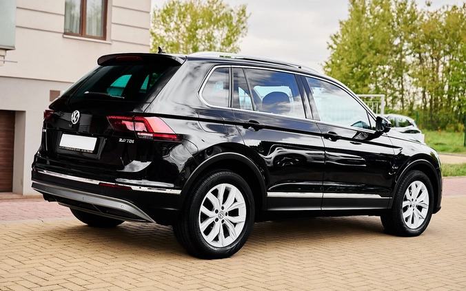 Volkswagen Tiguan cena 79700 przebieg: 213000, rok produkcji 2016 z Płock małe 781